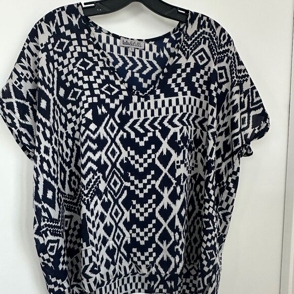 Tutu & Lilli Navy Geometric Print Blouse Lightweight Kimono Top - Picture 1 of 7